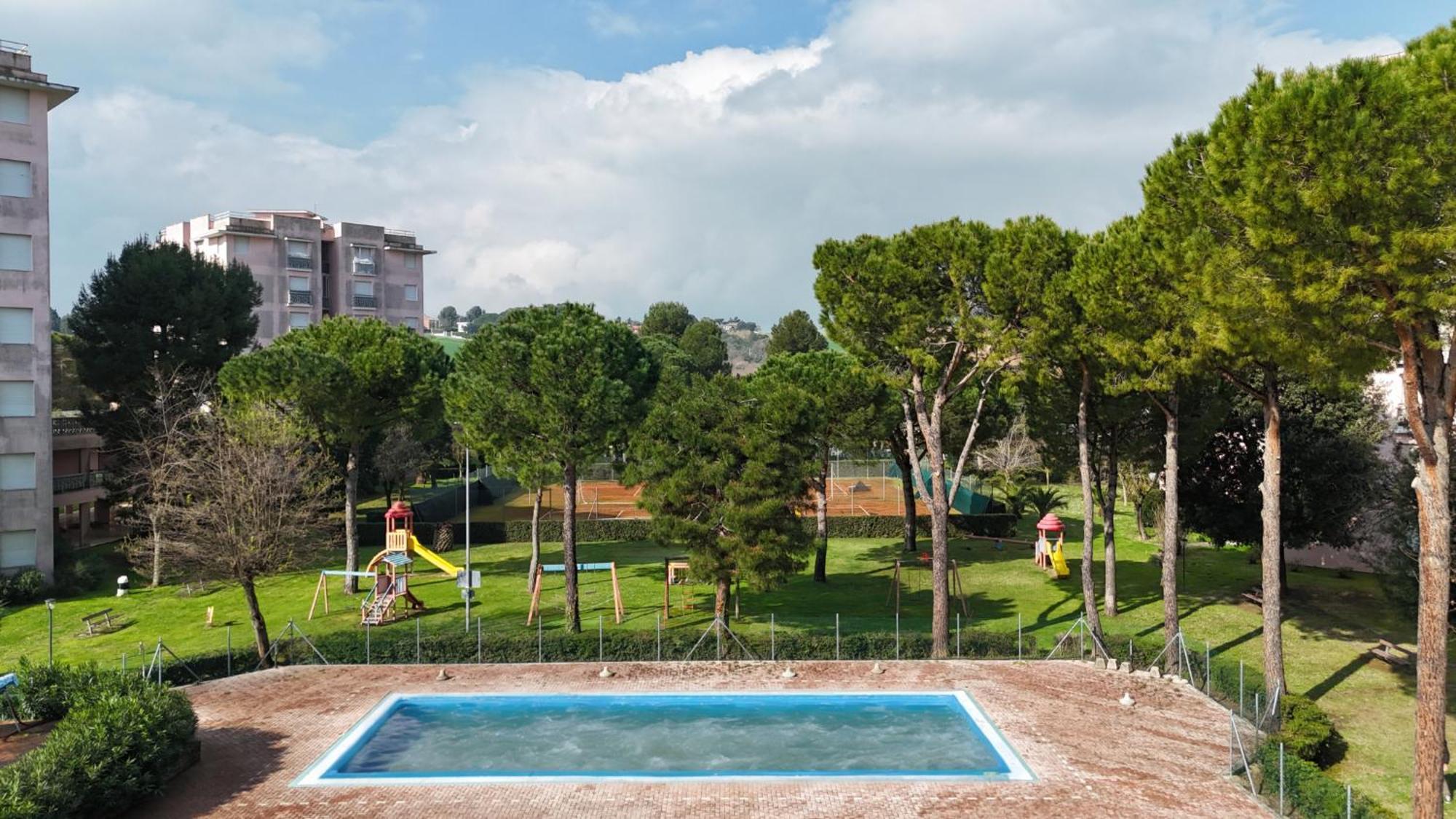 M257 - Marcelli, Bilocale In Residence Con Piscina Exterior photo